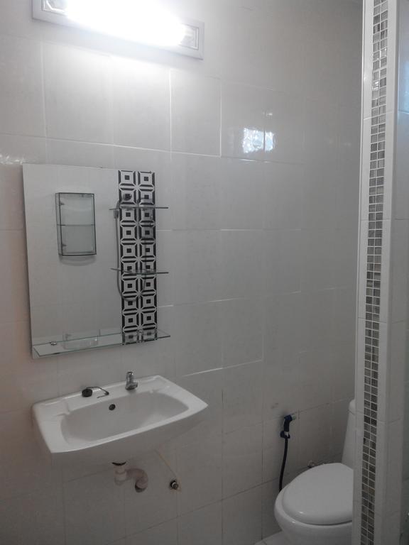 Formula One Bed And Breakfast F1 Sepang Klia Klia2 Kuala Lumpur International Airport Transit Nilai Room photo