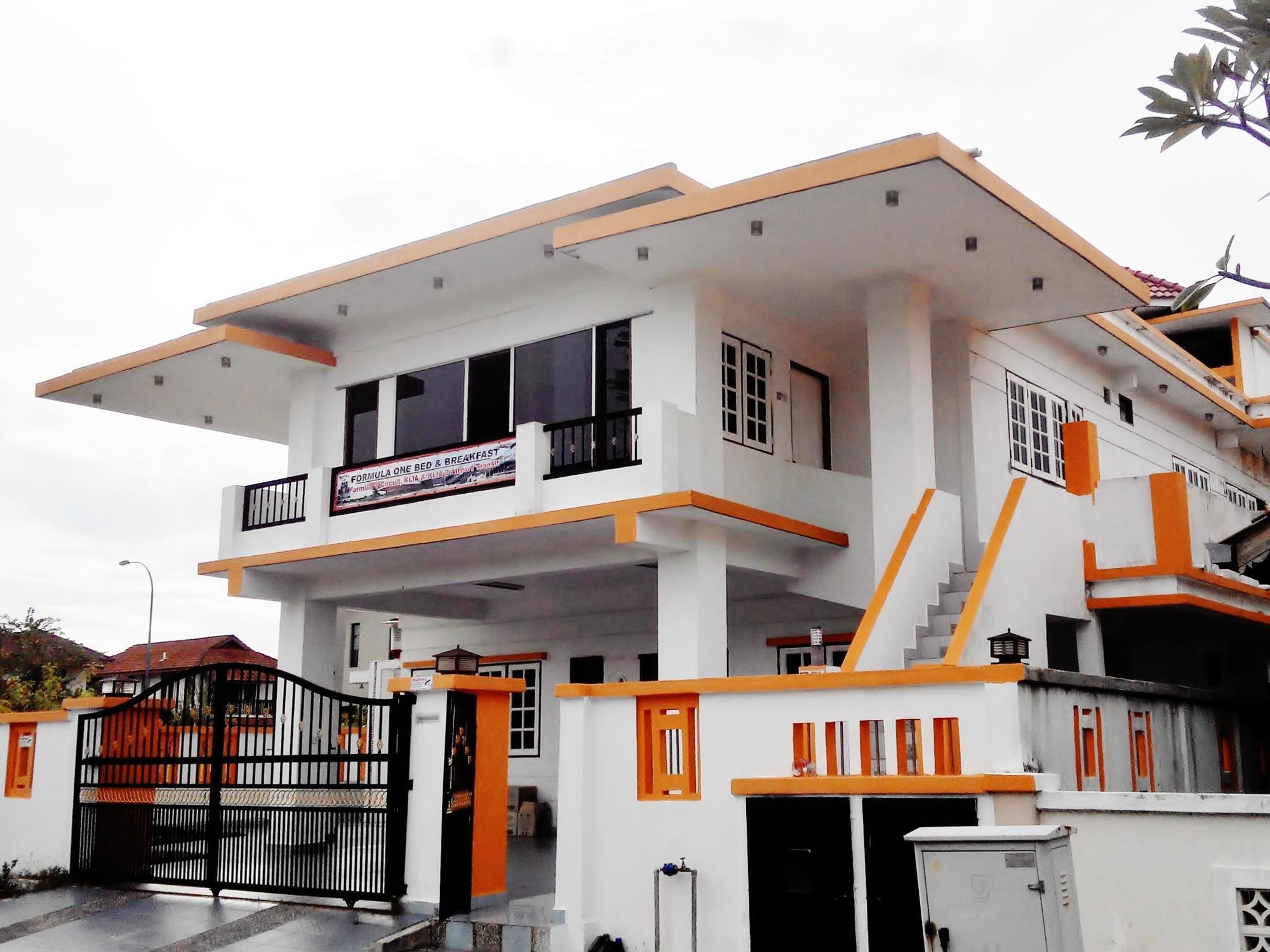 Formula One Bed And Breakfast F1 Sepang Klia Klia2 Kuala Lumpur International Airport Transit Nilai Exterior photo