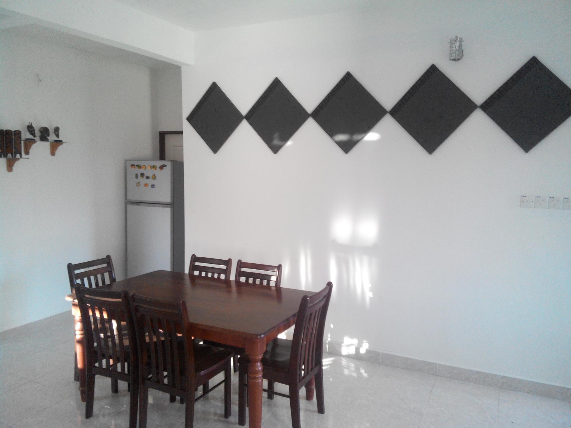 Formula One Bed And Breakfast F1 Sepang Klia Klia2 Kuala Lumpur International Airport Transit Nilai Exterior photo