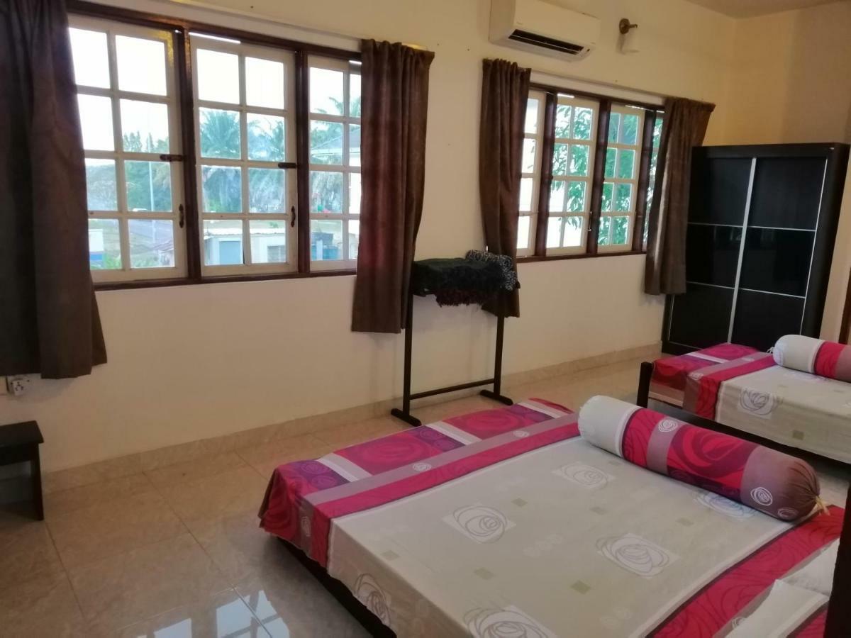 Formula One Bed And Breakfast F1 Sepang Klia Klia2 Kuala Lumpur International Airport Transit Nilai Exterior photo