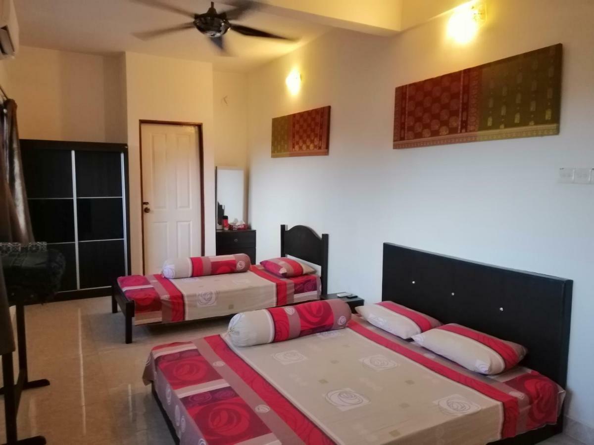 Formula One Bed And Breakfast F1 Sepang Klia Klia2 Kuala Lumpur International Airport Transit Nilai Exterior photo